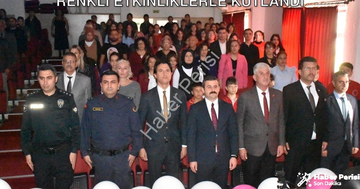 "Köyceğiz'de 24 Kasım Öğretmenler Günü Renkli Etkinliklerle Kutlandı" başlıklı haber için fotorealis