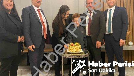 Menteşe’de Öğretmenlere Hem Doğum Günü Hem Kutlama Sürprizi