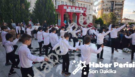 Nazilli’de Öğretmenler Günü Zeybek Gösterisiyle Kutlandı