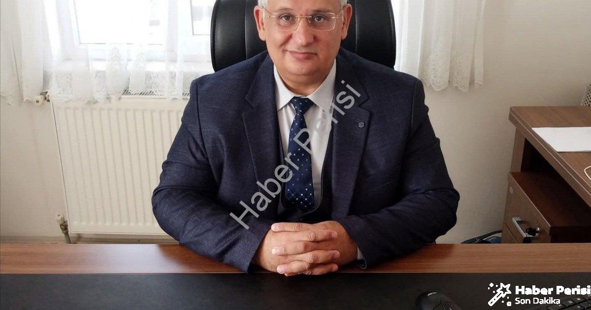 "Şuhut Müftülüğü'nde Yeni Dönem: Ahmet Köylü Göreve Başladı" başlıklı haber için fotorealistik, prof