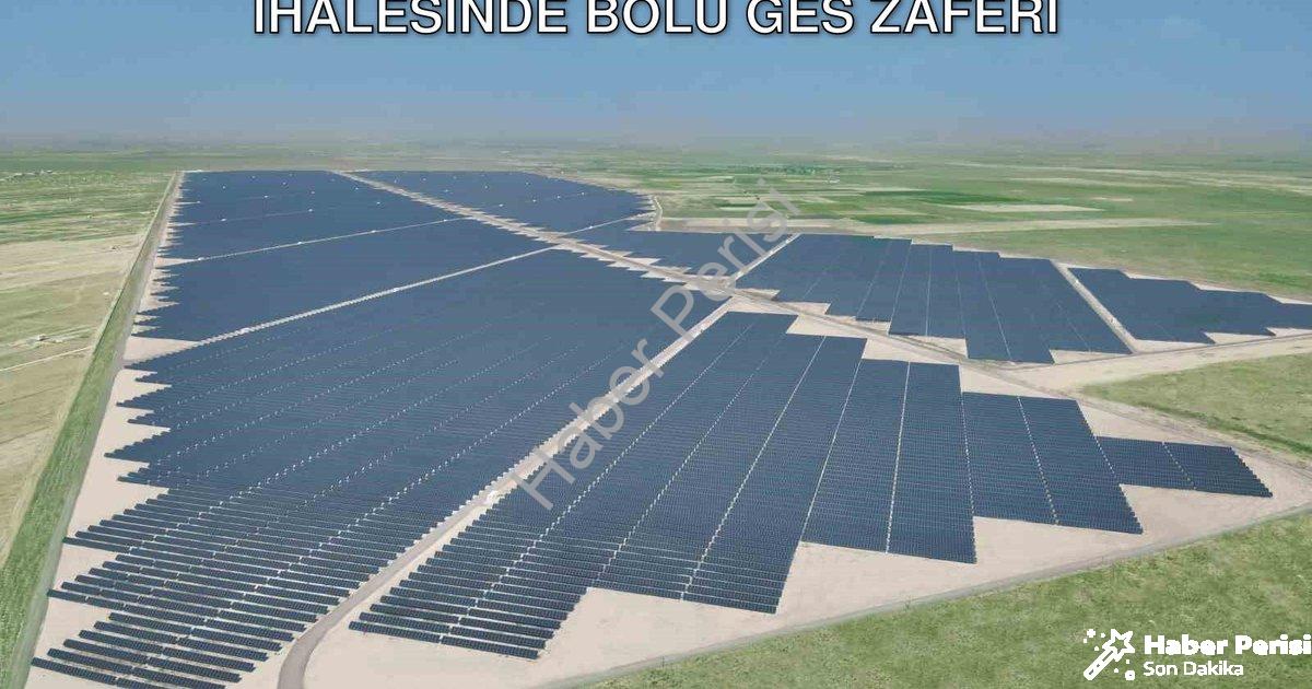 "Ecogreen Enerji'den Dev Yatırım: YEKA İhalesinde Bolu GES Zaferi" başlıklı haber için fotorealistik